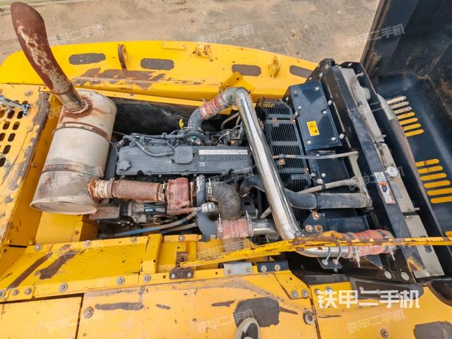 发动机整体俯视(整机外观) 发动机整体俯视(整机外观)