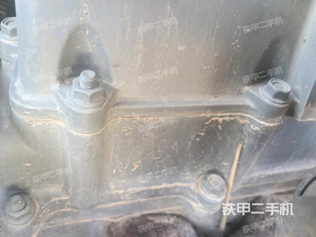 發(fā)動(dòng)機(jī)室（上車部件）