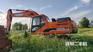 斗山DH225-9挖掘机实拍图片