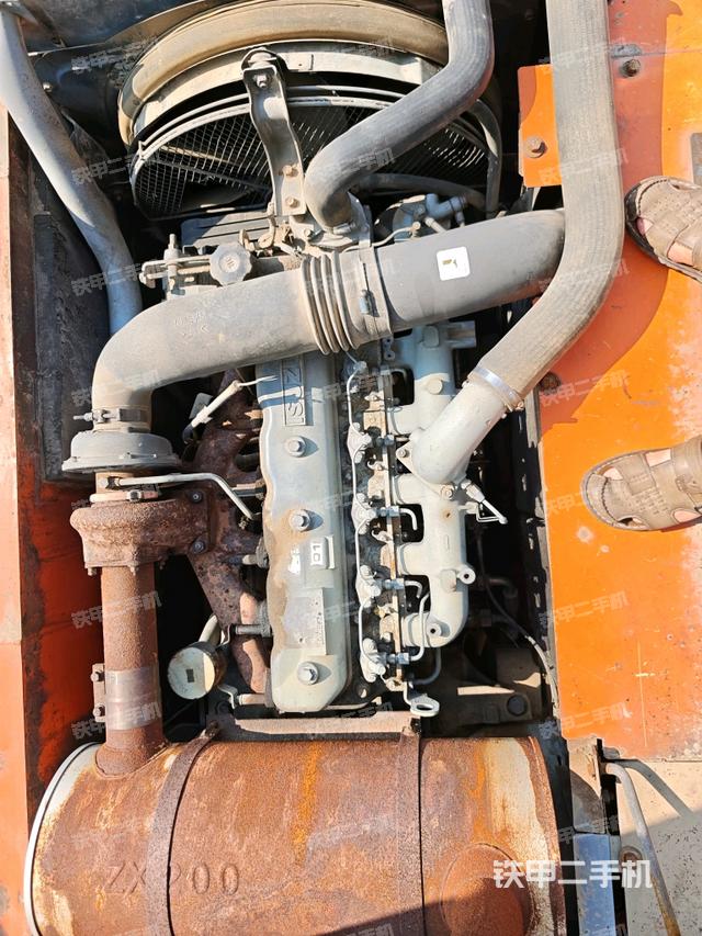 发动机室(上车部件) 发动机室(上车部件)