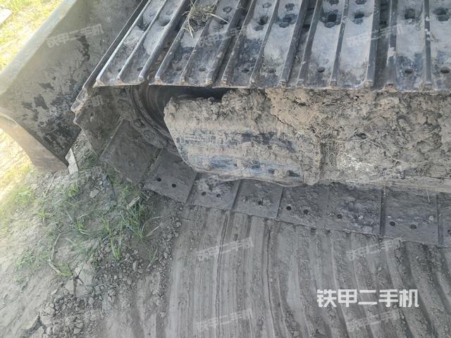 右驅(qū)動(dòng)輪（行走機(jī)構(gòu)）