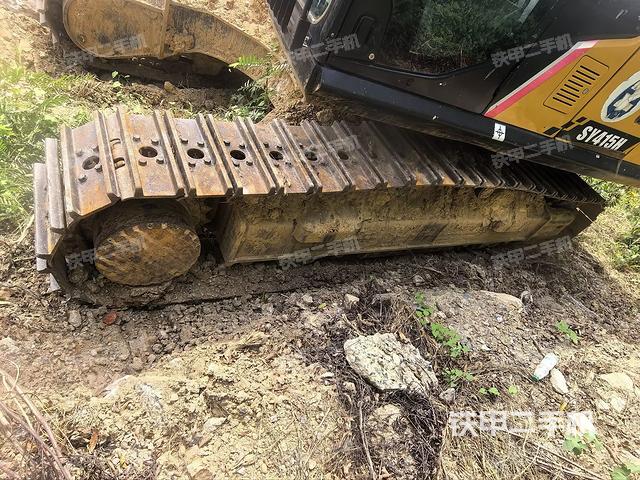 右侧履带整体(行走机构) 右侧履带整体(行走机构)