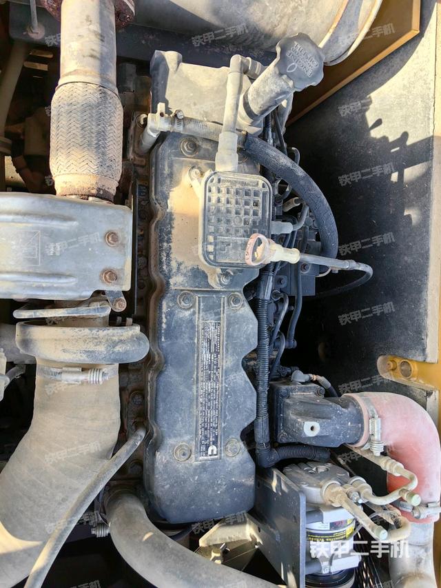 发动机室(上车部件) 发动机室(上车部件)