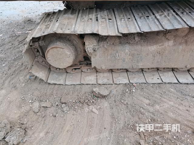 左驱动轮(行走机构) 左驱动轮(行走机构)