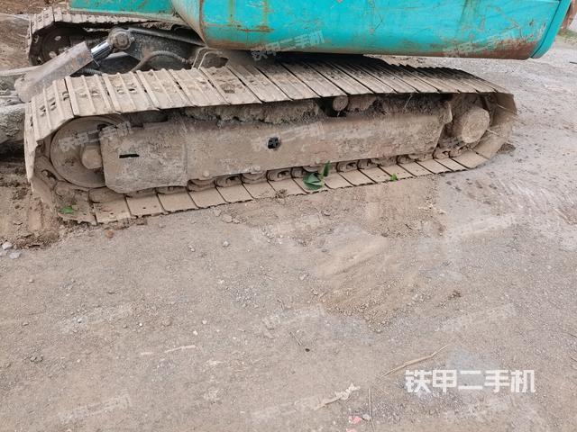 右侧履带整体 (行走机构) 右侧履带整体 (行走机构)