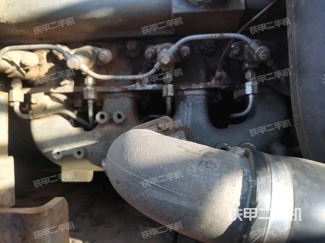 气门室盖螺丝特写(上车部件) 气门室盖螺丝特写(上车部件)