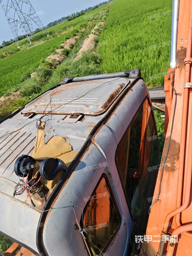 铲斗45度(工作和回转装置) 铲斗45度(工作和回转装置)