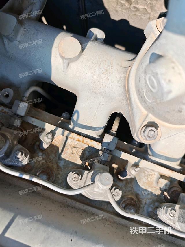 气门室盖螺丝特写(上车部件) 气门室盖螺丝特写(上车部件)