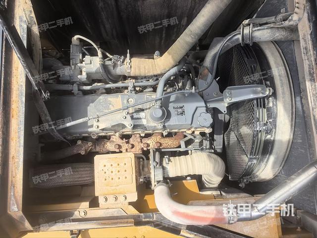 发动机室(上车部件) 发动机室(上车部件)