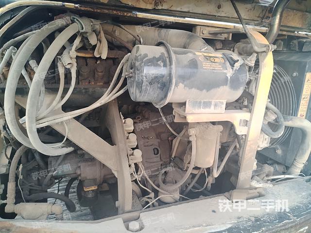 發(fā)動(dòng)機(jī)整體俯視(整機(jī)外觀) 發(fā)動(dòng)機(jī)整體俯視(整機(jī)外觀)