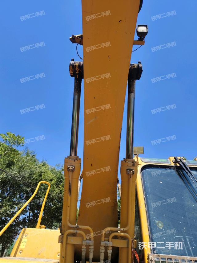 大臂油缸整體?豎拍（工作和回轉裝置）