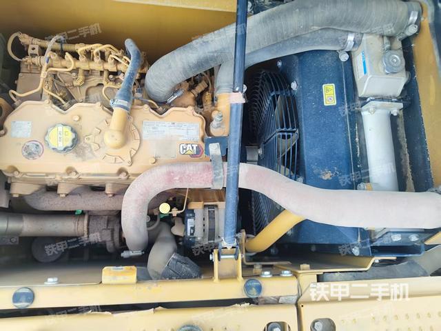 发动机整体俯视(整机外观) 发动机整体俯视(整机外观)