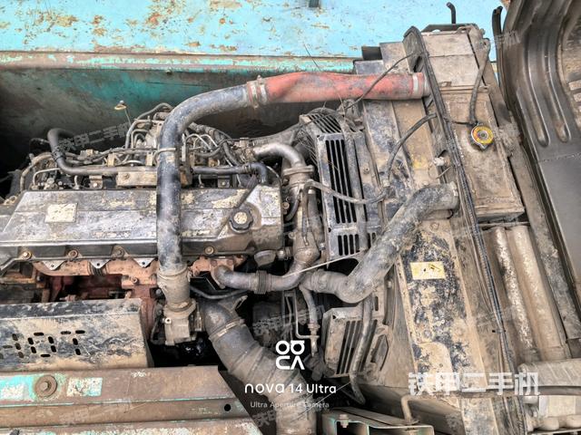 中央回转接头特写（上车部件）