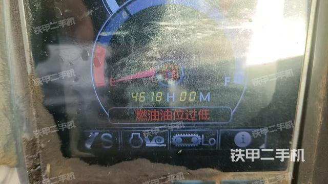 驾驶室整体(整机外观) 驾驶室整体(整机外观)