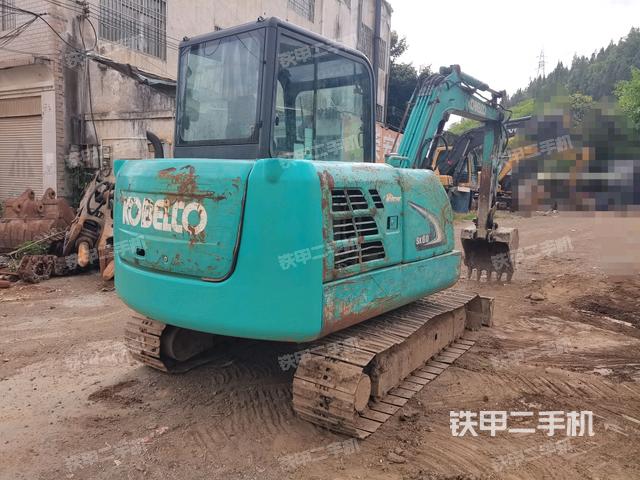 右后45(整机外观) 右后45(整机外观)