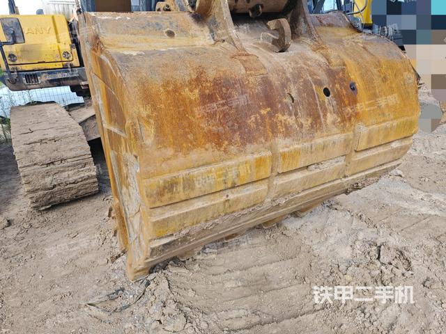 铲斗45度(工作和回转装置) 铲斗45度(工作和回转装置)