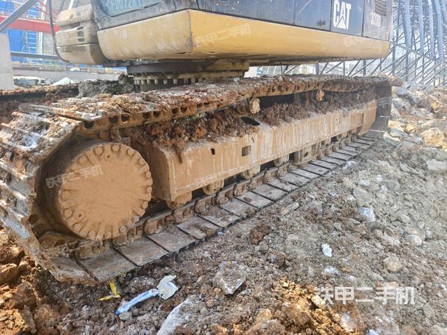 左侧履带整体 （行走机构）