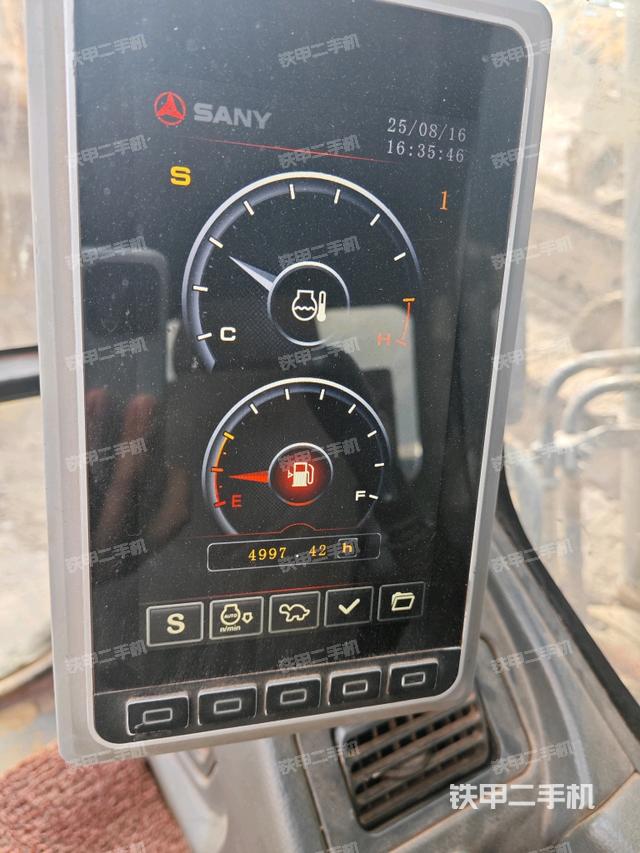 小时表(驾驶室部分) 小时表(驾驶室部分)