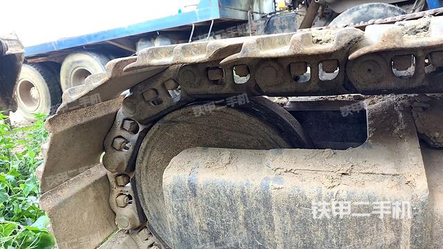 左侧行走马达盖板(行走机构) 左侧行走马达盖板(行走机构)