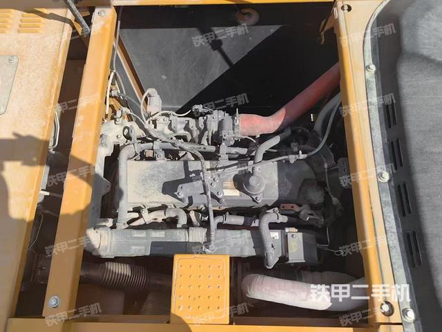 发动机整体俯视(整机外观) 发动机整体俯视(整机外观)