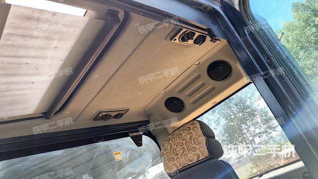 顶棚整体（驾驶室部分）