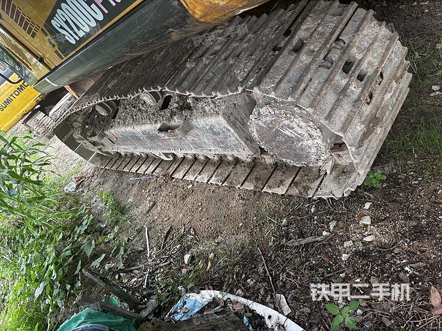 單側(cè)履帶整體(整機外觀) 單側(cè)履帶整體(整機外觀)