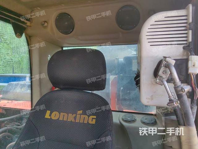 駕駛室整體（整機外觀）