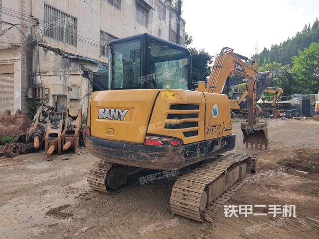 右后45(整机外观) 右后45(整机外观)