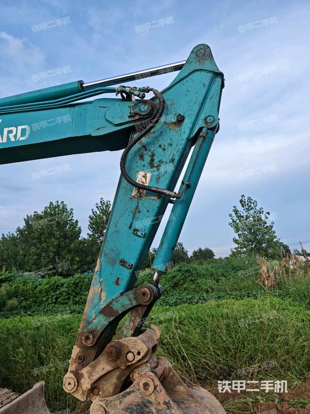 铲斗右后整体（工作和回转装置）