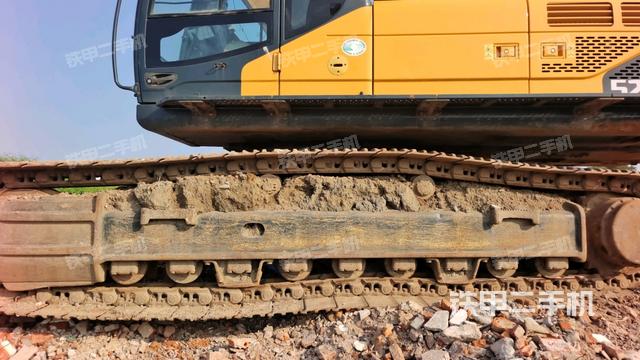 左侧履带整体 (行走机构) 左侧履带整体 (行走机构)