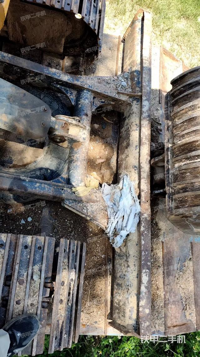 大臂整体 右侧（工作和回转装置）