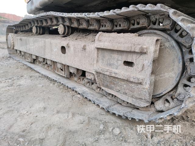 右侧履带整体（行走机构）