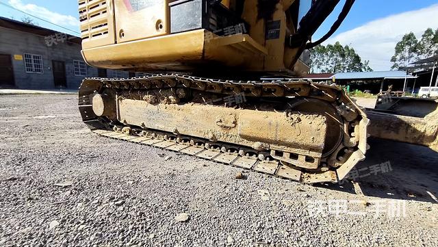 左侧行走马达盖板(行走机构) 左侧行走马达盖板(行走机构)