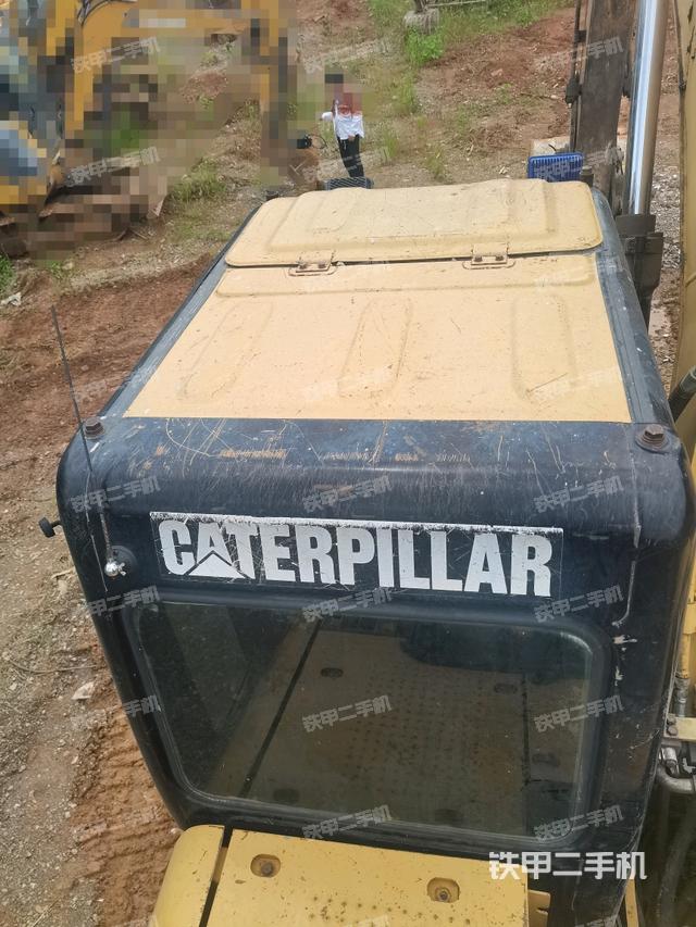 驾驶室顶部俯视(上车部件) 驾驶室顶部俯视(上车部件)