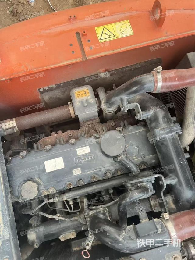 发动机整体俯视(整机外观) 发动机整体俯视(整机外观)