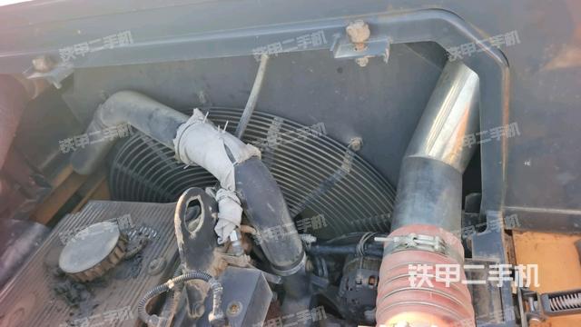 水箱+风扇特写(上车部件) 水箱+风扇特写(上车部件)