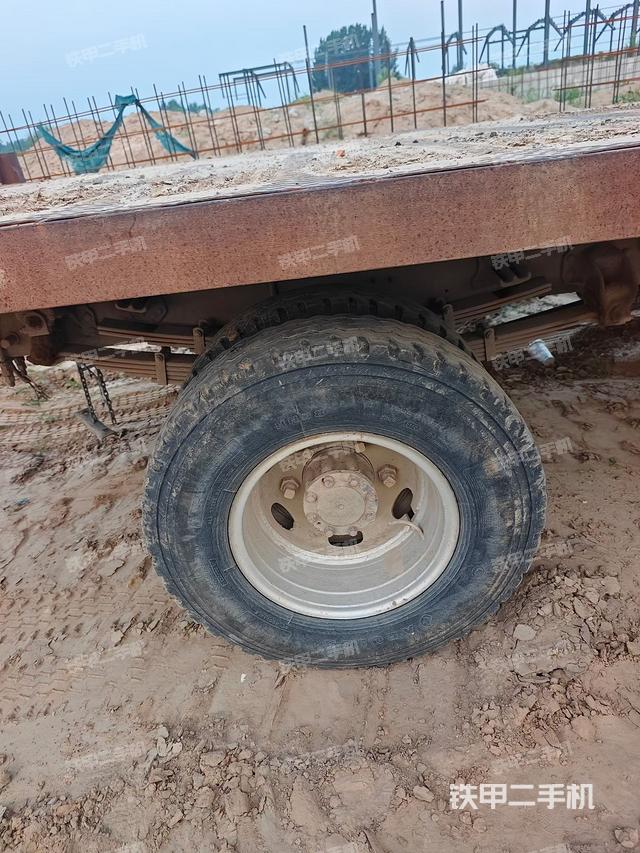 整機左側(cè)(設備外觀及核心部件) 整機左側(cè)(設備外觀及核心部件)