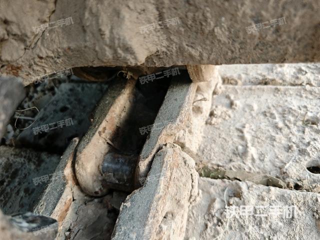 右侧行走马达盖板（行走机构）