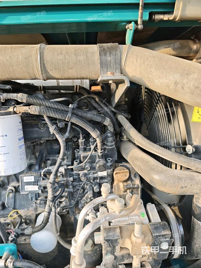 发动机室（上车部件）