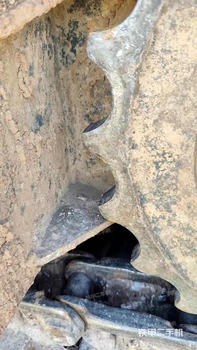 右侧履带整体 （行走机构）