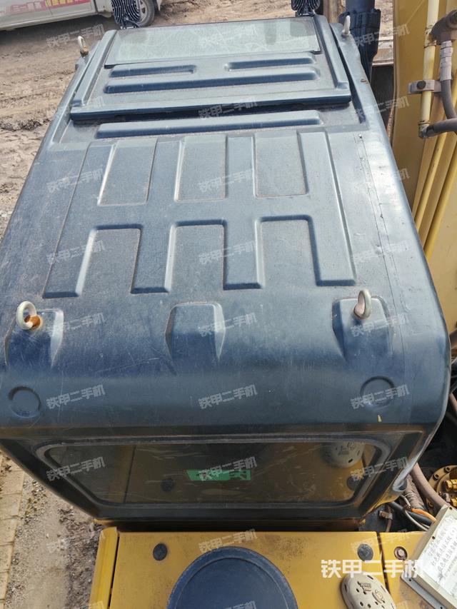 驾驶室顶部俯视(上车部件) 驾驶室顶部俯视(上车部件)