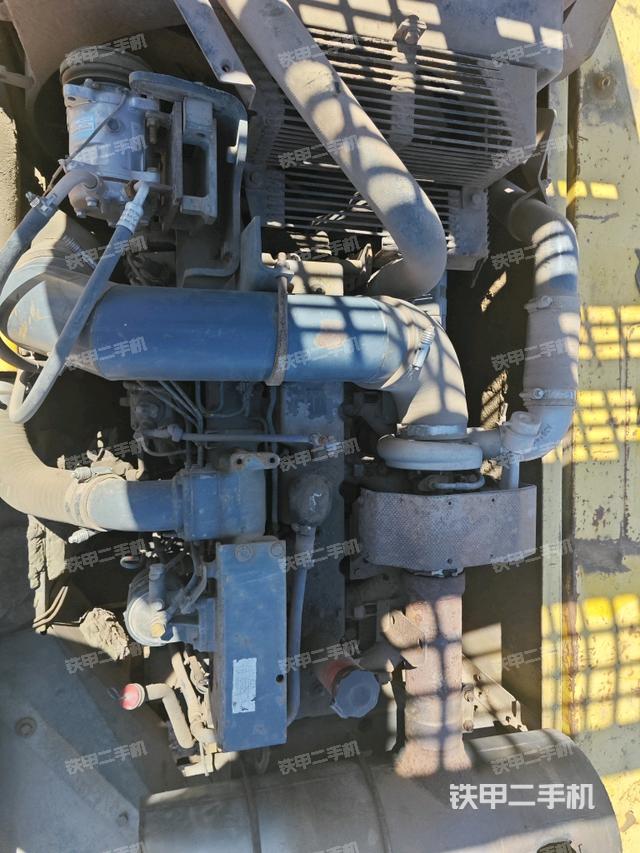 气门室盖螺丝特写（上车部件）