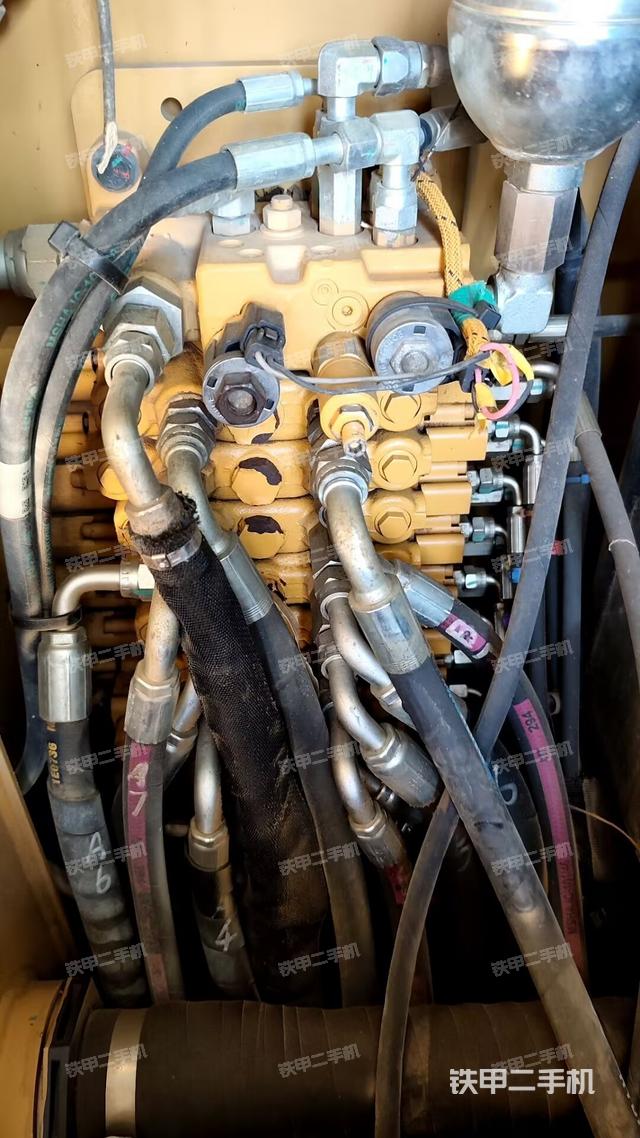 分配阀(上车部件) 分配阀(上车部件)