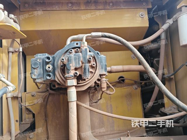 液压泵斜45 左(大件舱室) 液压泵斜45 左(大件舱室)