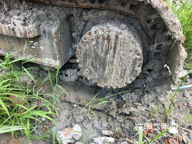 左驱动轮(行走机构) 左驱动轮(行走机构)