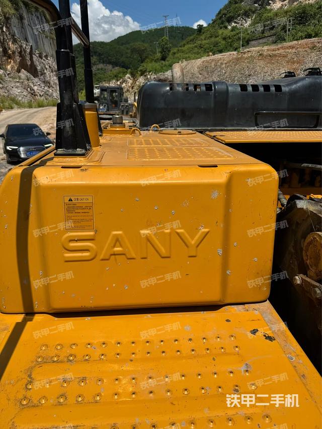 回转马达(上车部件) 回转马达(上车部件)