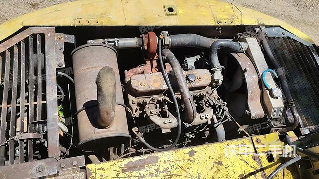 發(fā)動機(jī)整體俯視(整機(jī)外觀) 發(fā)動機(jī)整體俯視(整機(jī)外觀)