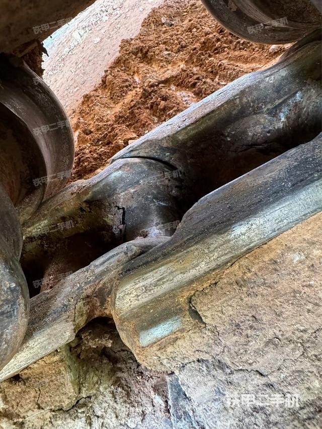 左导向轮（行走机构）