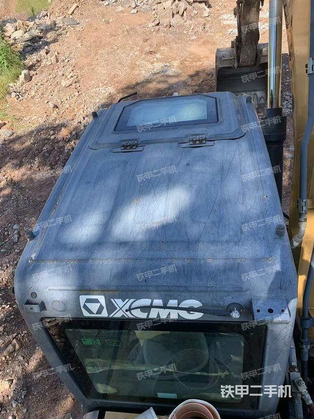 驾驶室顶部（整机外观）