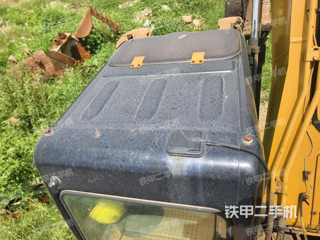 驾驶室顶部俯视(上车部件) 驾驶室顶部俯视(上车部件)